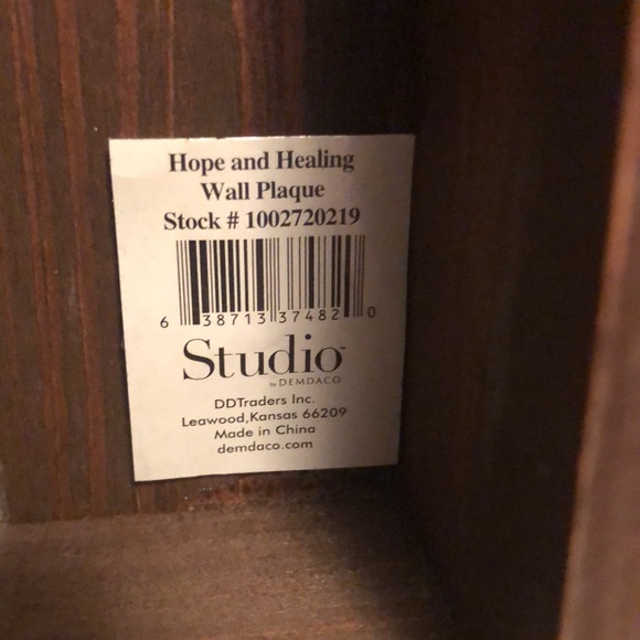 New Kelly Rae Roberts Wooden Wall Plaque “HOPE and HEALING”! - Picture 6 of 17